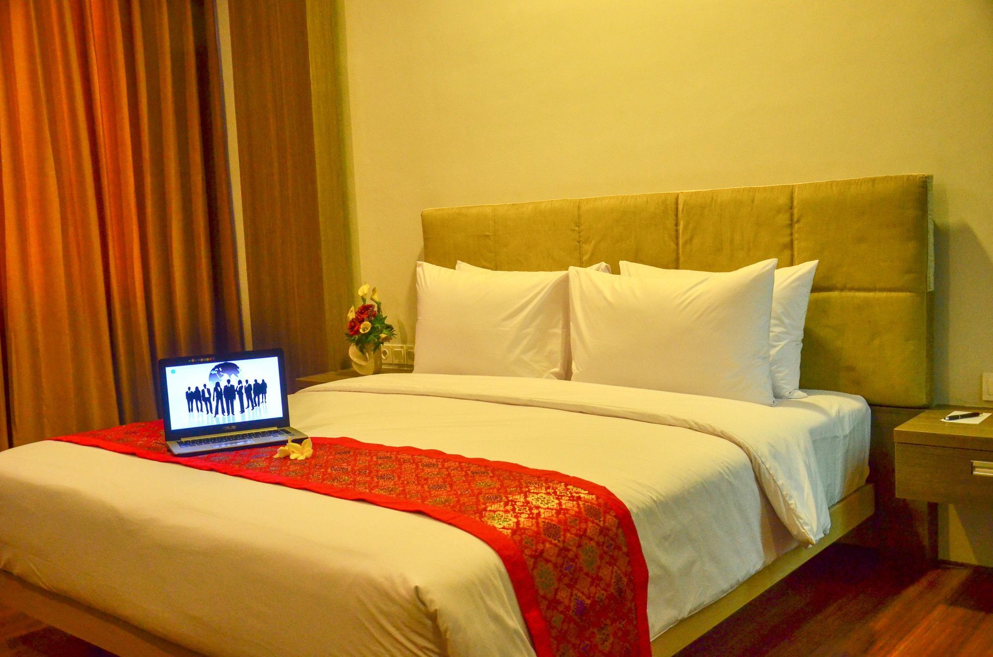 Airish Hotel Palembang Eksteriør billede