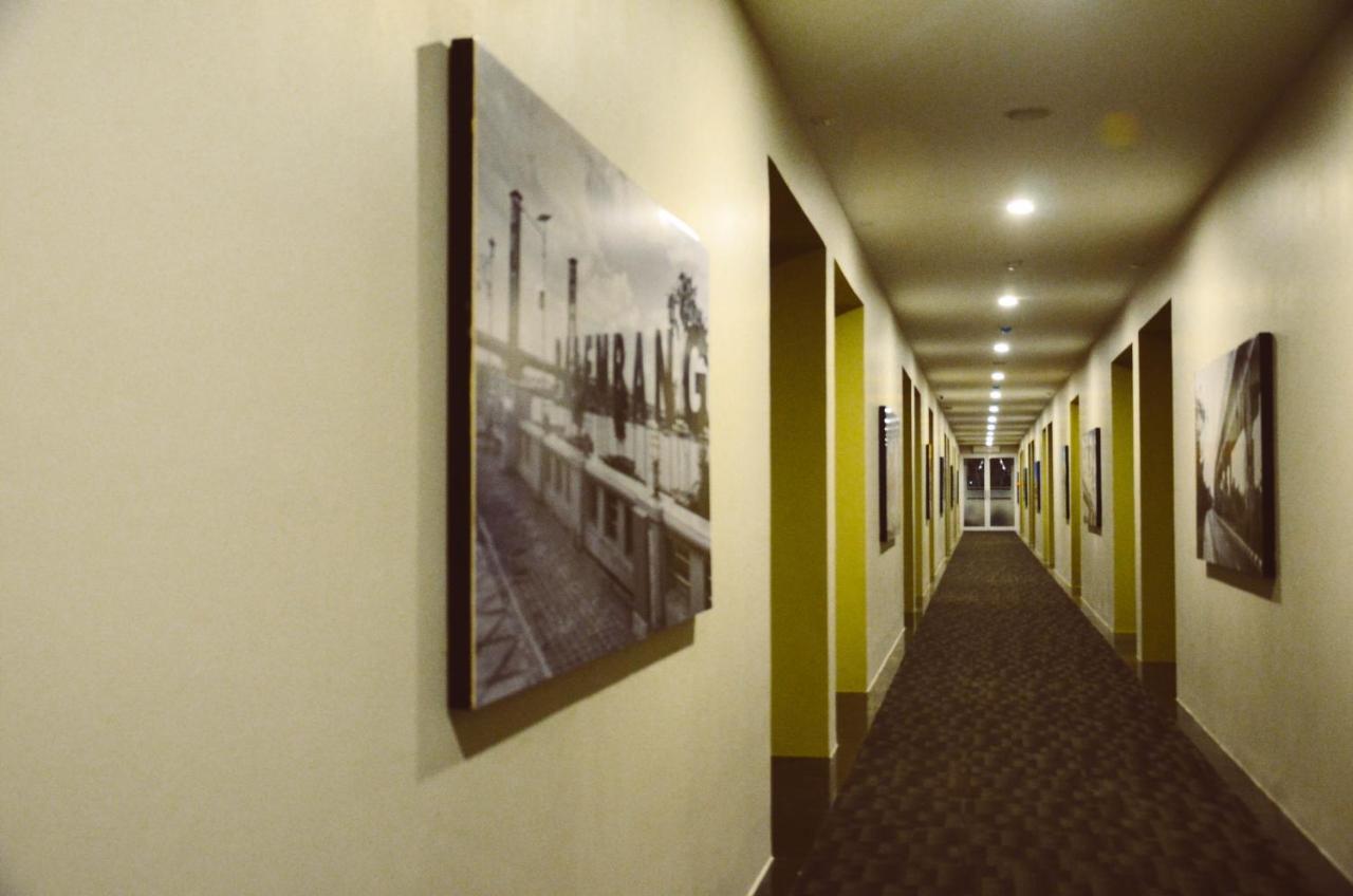 Airish Hotel Palembang Eksteriør billede