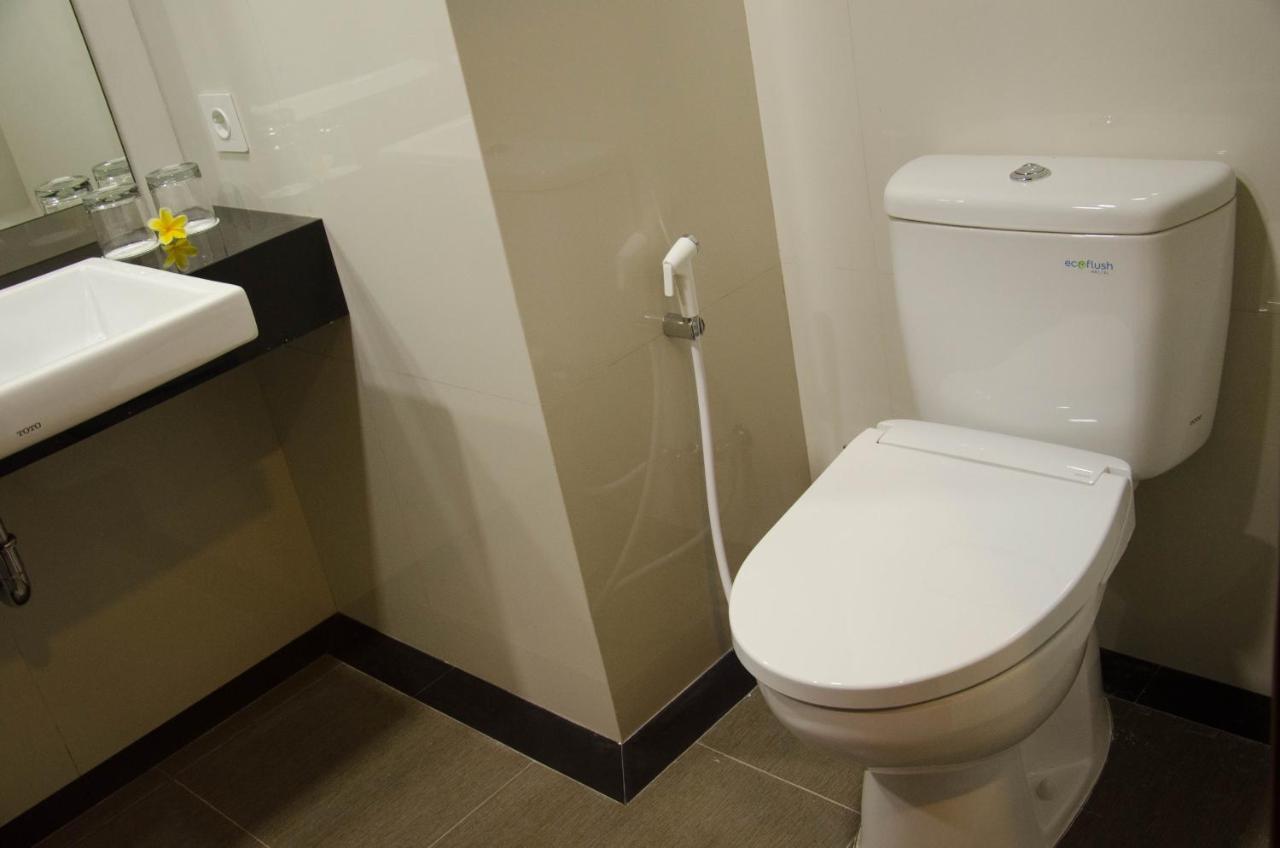 Airish Hotel Palembang Eksteriør billede