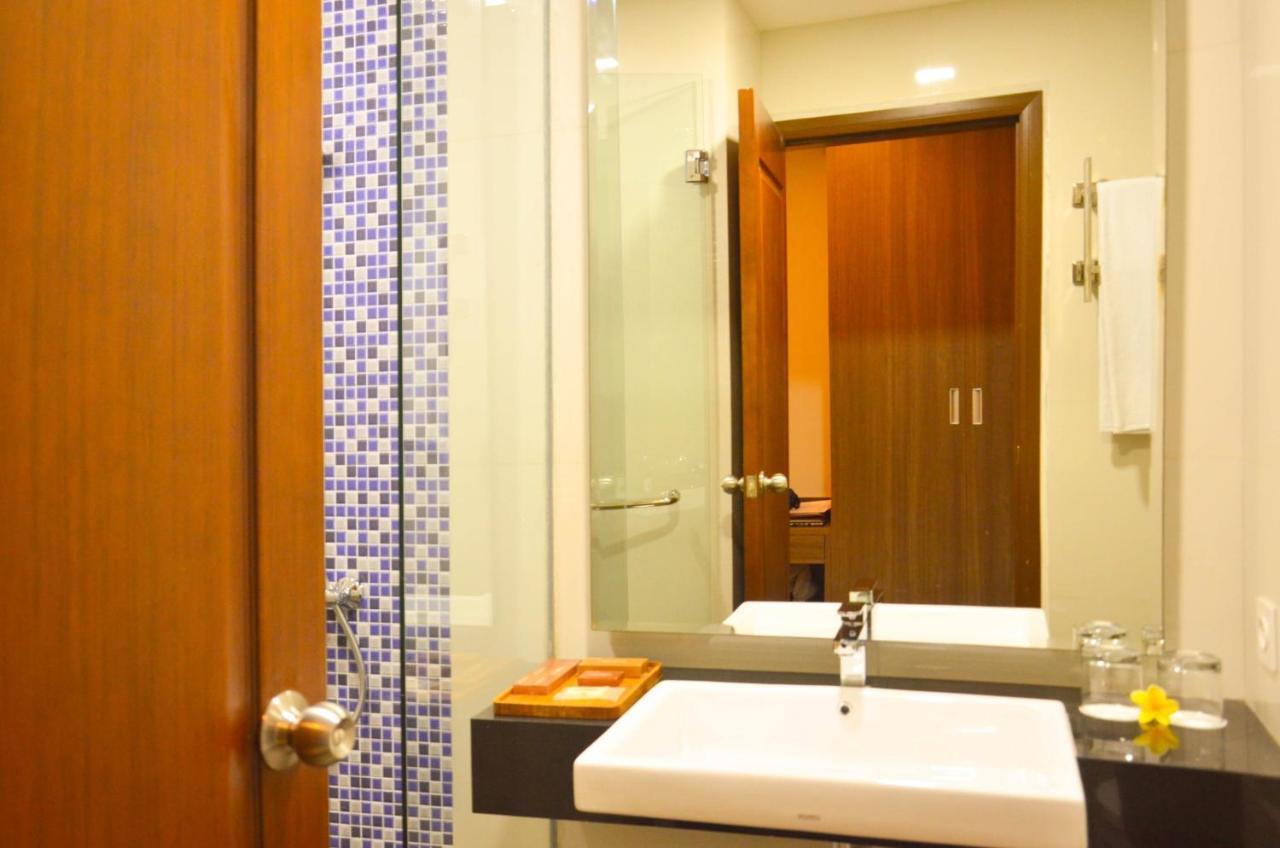 Airish Hotel Palembang Eksteriør billede